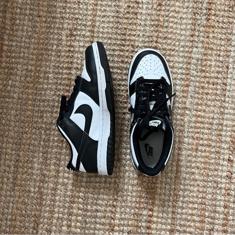 Nike Dunk Low 'Panda'